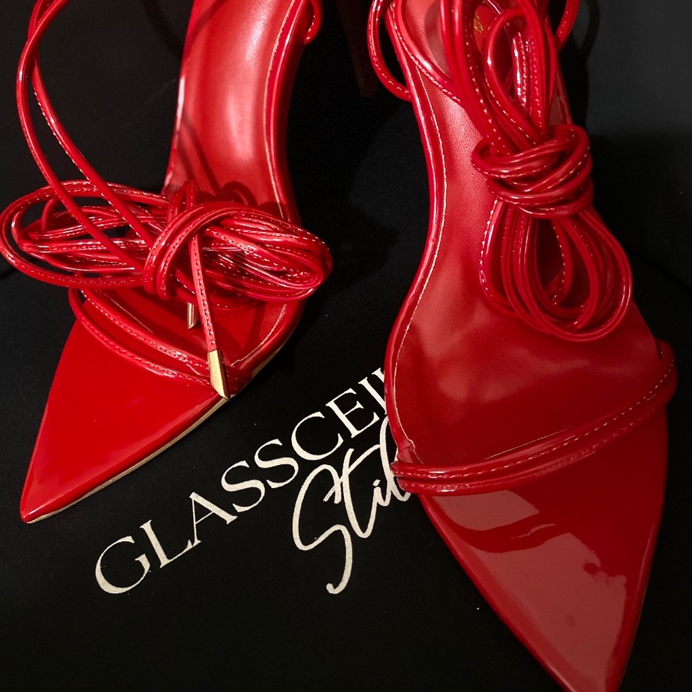 “Chavela.” Stiletto